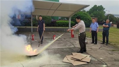 飛鴿藥業(yè)舉行安全培訓及消防演習活動